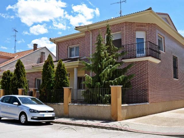 Chalet en venta en Pedrajas De San Esteban, Castilla y León