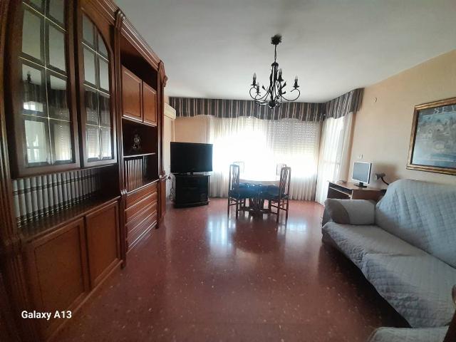 Chalet en venta en Pedralba, La Serranía