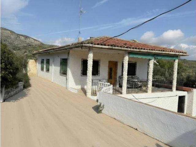 Chalet en venta en Pedralba, La Serranía