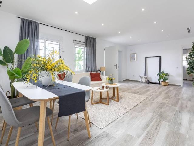 Chalet en venta en Pedralba, La Serranía