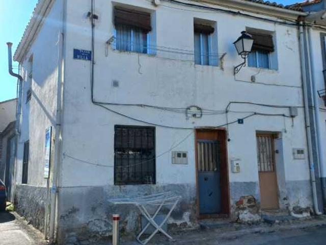 Chalet en venta en Pedrezuela, Madrid