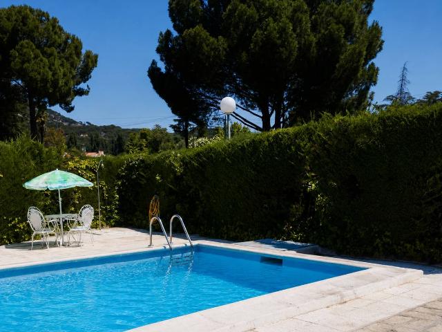 Chalet en venta en Pelayos De La Presa, Madrid