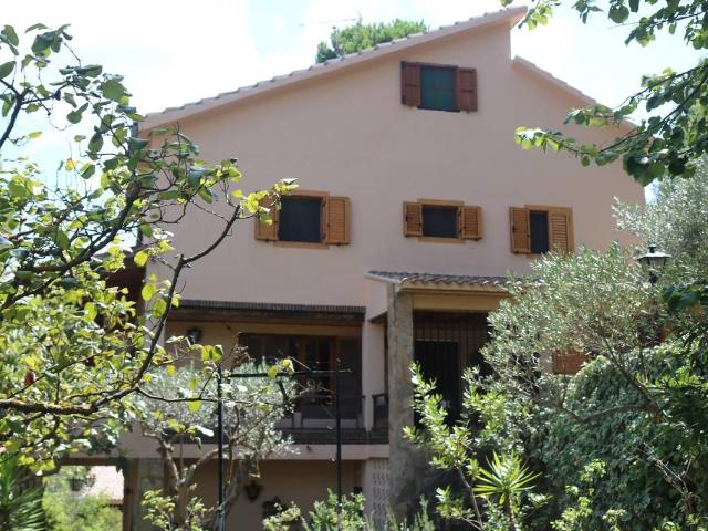Villa en venta en Penàguila