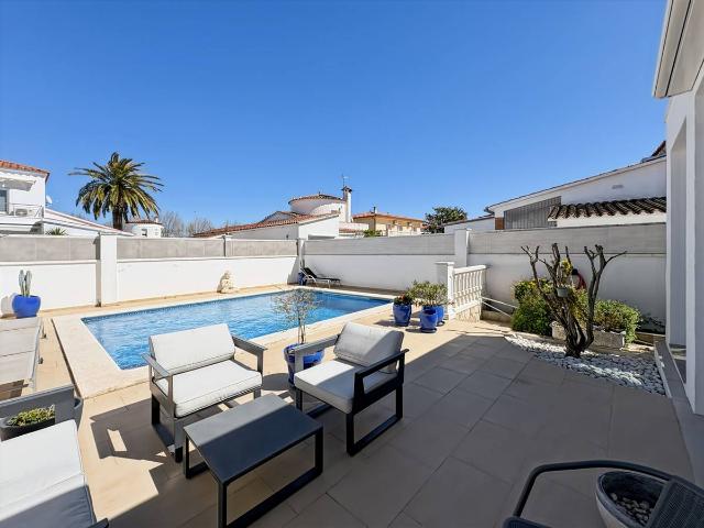 Chalet en venta en Empuriabrava, Alt Empordà