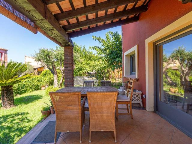 Villa en venta en Peralada