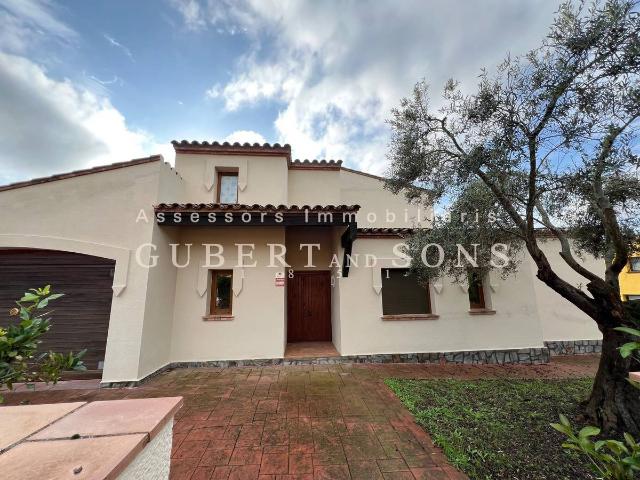 Villa en venta en Peralada
