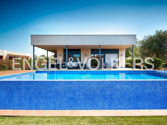 Villa en venta en Peralada