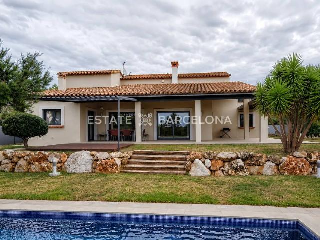 Chalet en venta en Peralada, Girona