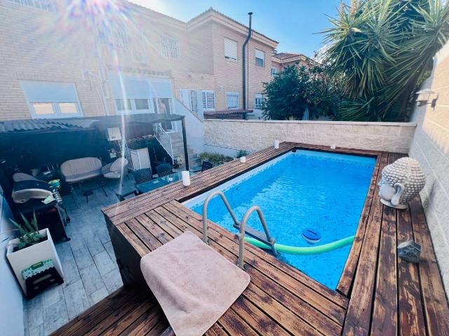 Villa en venta en Petrer, l'Almafrà