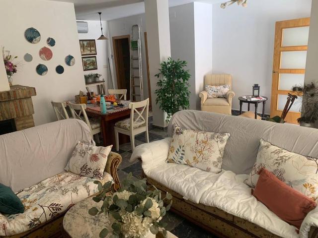 Chalet en venta en Pétrola, Castilla-La Mancha