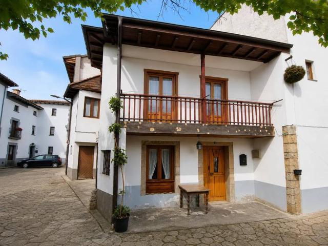 Chalet en venta en Peñamellera Baja, Asturias