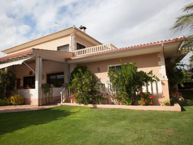 Chalet en venta en l'Horta Sud, Valencia