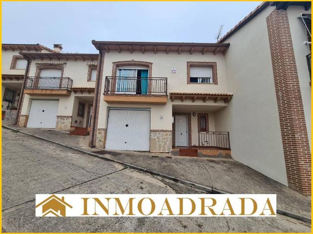 Villa en venta en Piedralaves