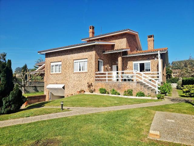 Chalet en venta en Castrillón, Asturias