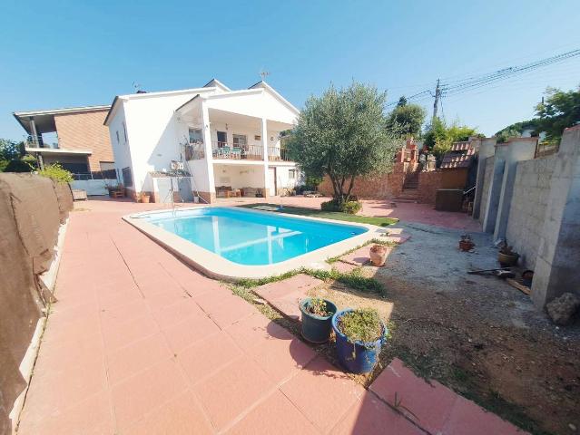 Chalet en venta en Piera, Barcelona