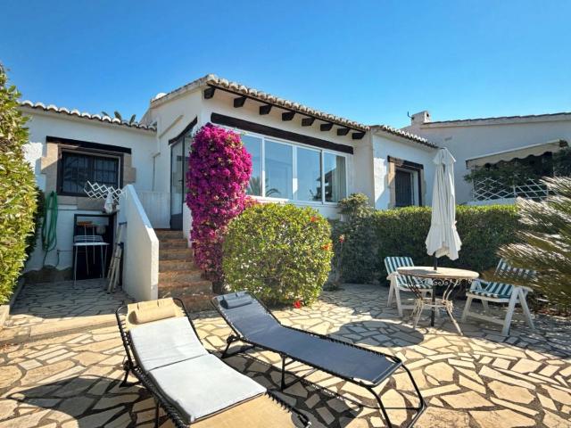 Villa en venta en Teulada