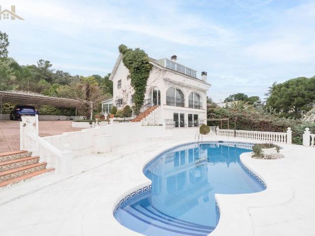 Chalet en venta en Valdemorillo, Madrid