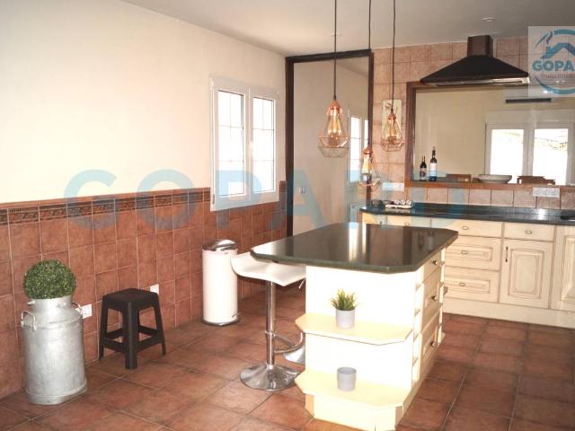 Chalet en venta en Valdemorillo, Madrid