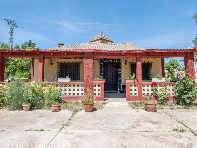 Villa en venta en Pinseque