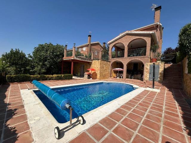 Villa en venta en Pioz, Madrebuena Villa en venta en Pioz, Madrebuena