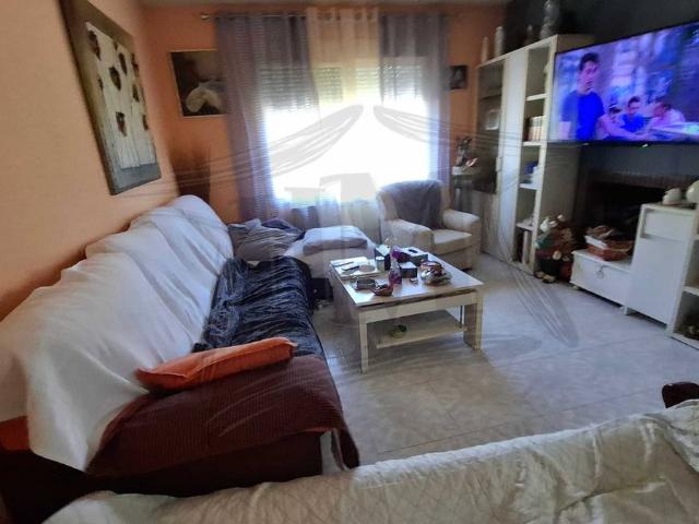 Chalet en venta en Madrebuena, Pioz