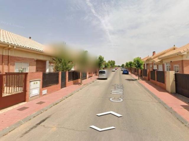 Villa en venta en Pioz, Madrebuena