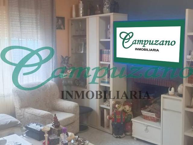Chalet en venta en Madrebuena, Pioz