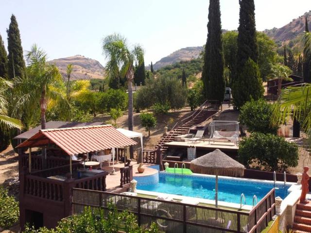 Chalet en venta en Pizarra, Málaga