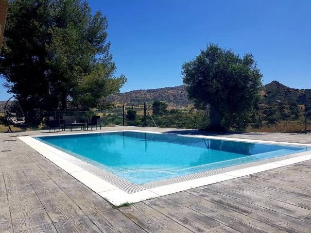 Villa en venta en Pizarra