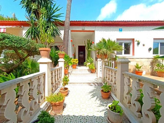 Chalet en venta en Salou, Tarragona