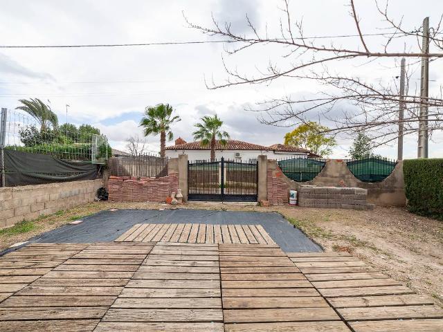 Chalet en venta en la Pobla de Vallbona, València / Valencia