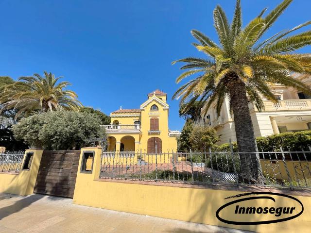 Villa en venta en Salou