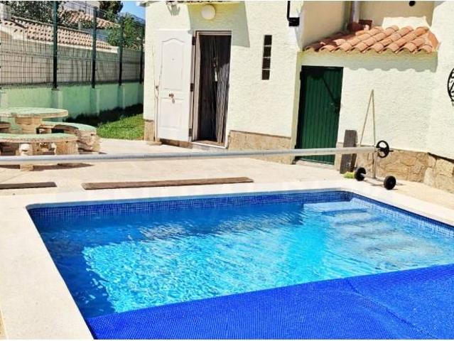 Villa en venta en Mont-roig Del Camp