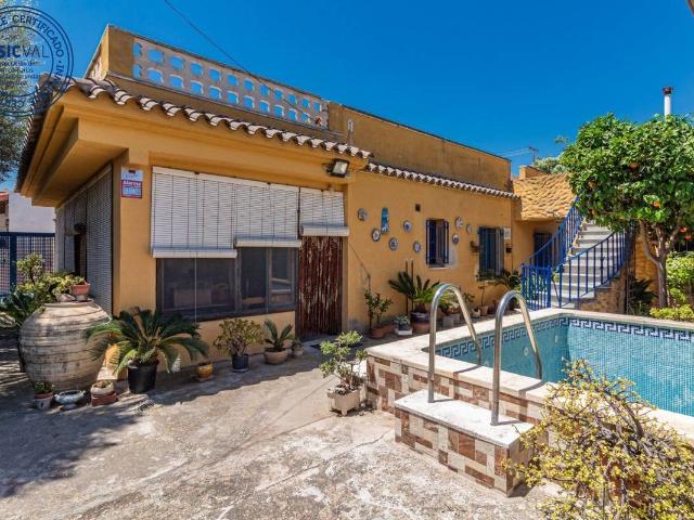 Villa en venta en Burriana