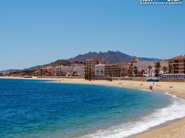 Chalet en venta en Garrucha, Almería