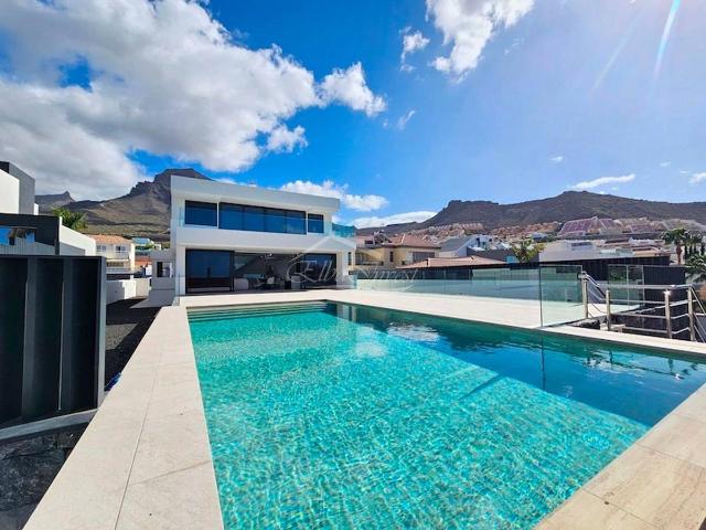 Chalet en venta en La Postura, Adeje