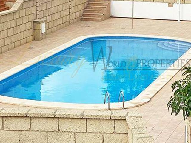 Chalet en venta en La Postura, Adeje