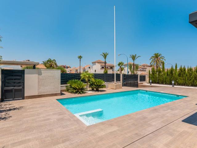 Chalet en venta en Cartagena, Murcia