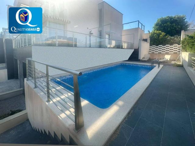 Chalet en venta en la Marina Baixa, Valencia