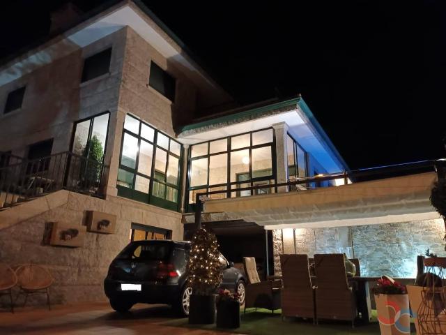 Chalet en venta en Poio, O Esperón