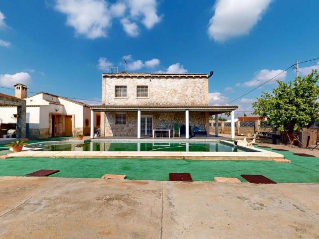 Chalet en venta en Manises, Valencia