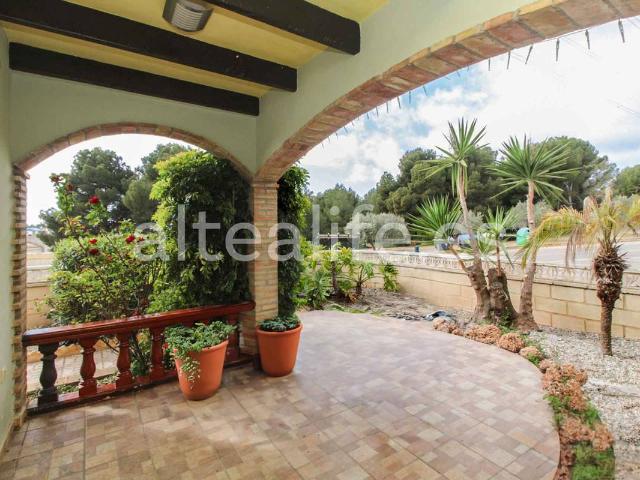 Villa en venta en Polop, Xirles