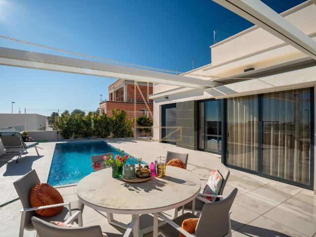 Villa en venta en Polop, Xirles