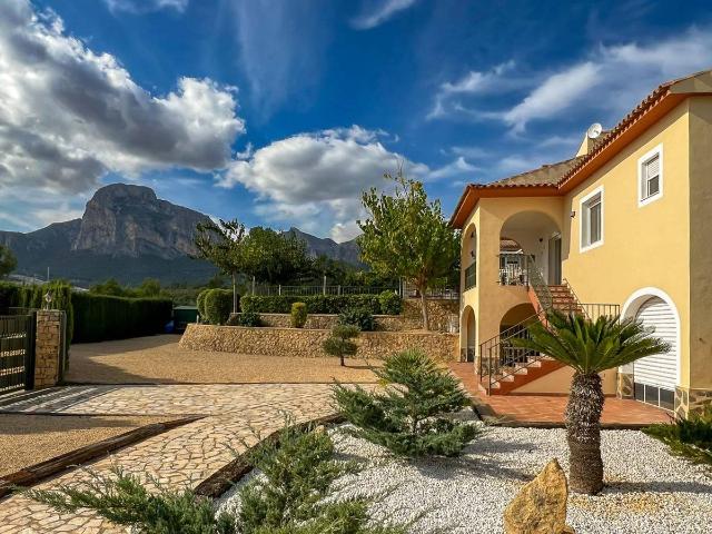 Villa en venta en Polop, Xirles