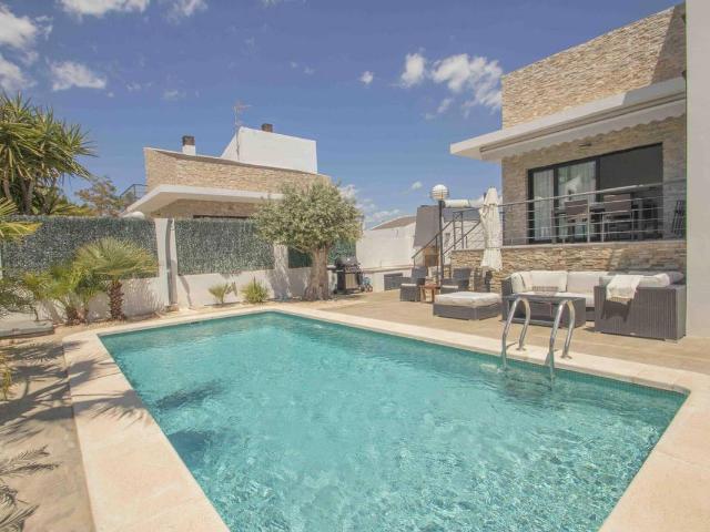 Chalet en venta en la Marina Baixa, Valencia