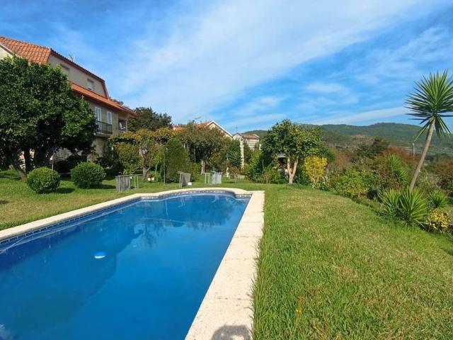 Chalet en venta en Ponte Caldelas