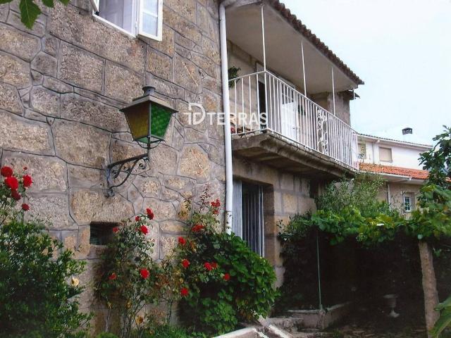 Chalet en venta en Ponte Caldelas, Pontevedra