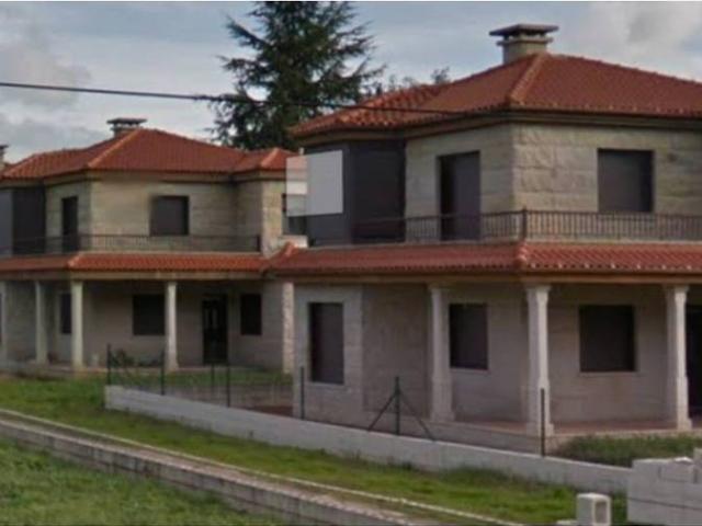 Chalet en venta en Ponteareas, Cotobade