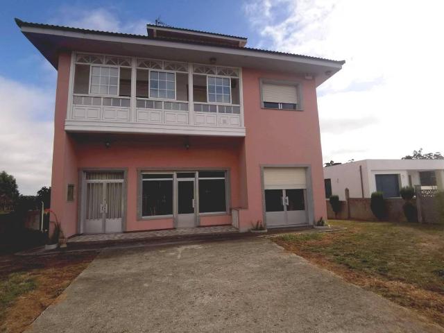 Chalet en venta en Cospindo, Bergantiños