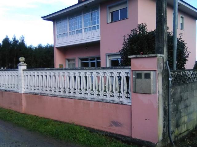 Chalet en venta en Cospindo, Bergantiños